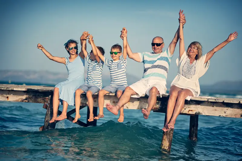 family holiday - happy tour (3)